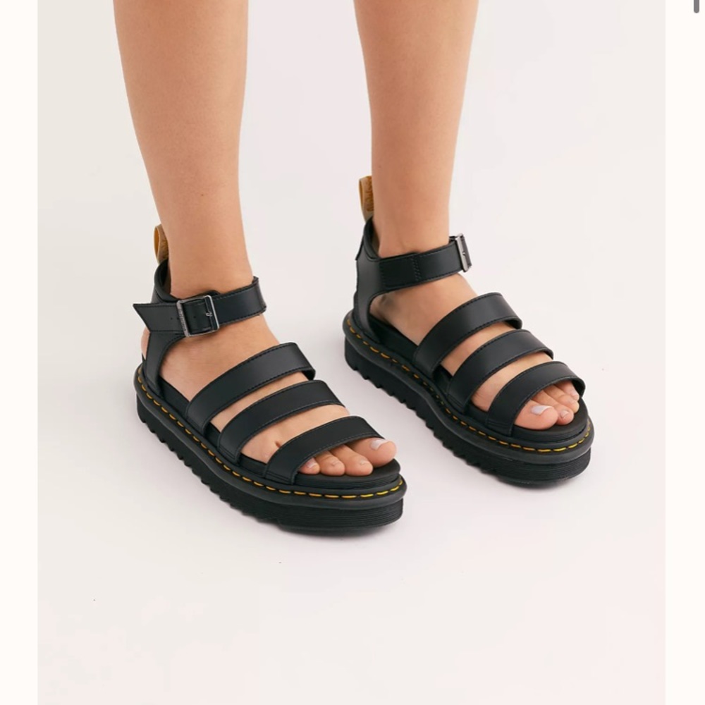 Dr. Martens Vegan Blaire Flatform Sandals 10 NEW